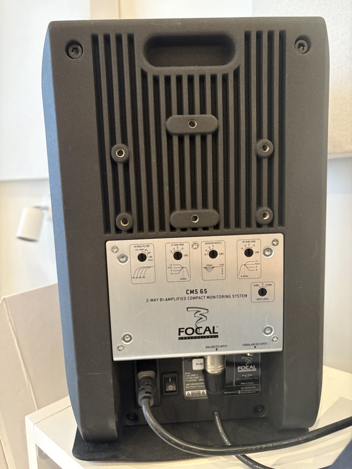 Focal CMS 65 (monitores de estudio)