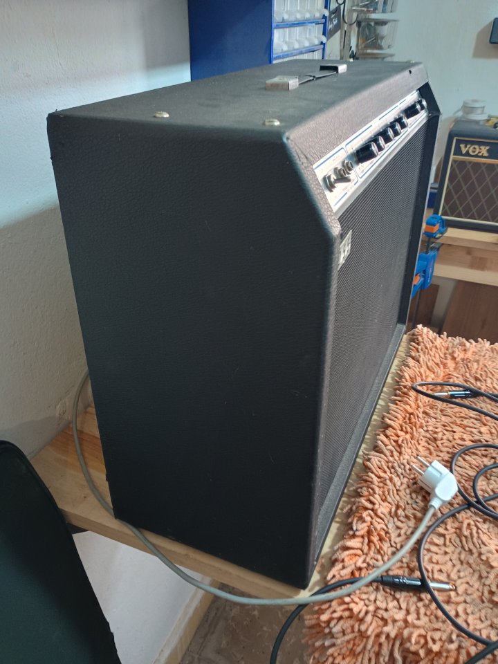 Amplificador Japones VOSS de 1972 de segunda mano · Foto 4 de 5 · Asturias · 200 €