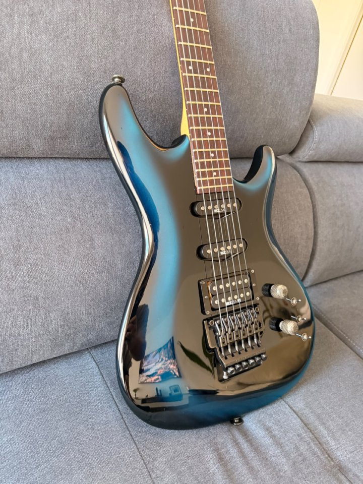 Ibanez 540R Bright Blue Burst (BB), Pre Satriani 1987 de segunda mano · Foto 2 de 10 · A Coruña · 1200 €