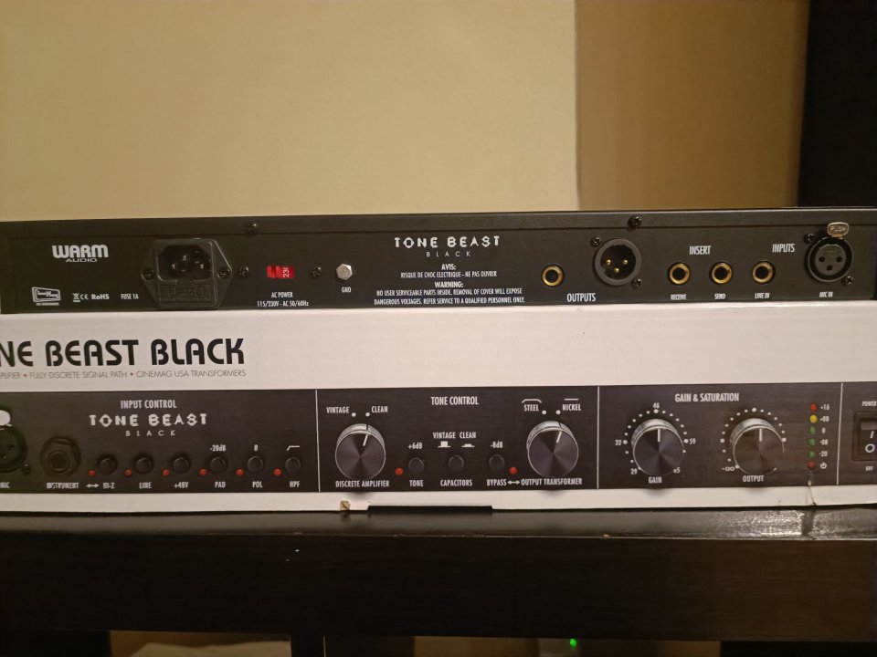 Warm Audio TB12 Tone Beast Black de segunda mano · Foto 2 de 3 · A Coruña · 390 €