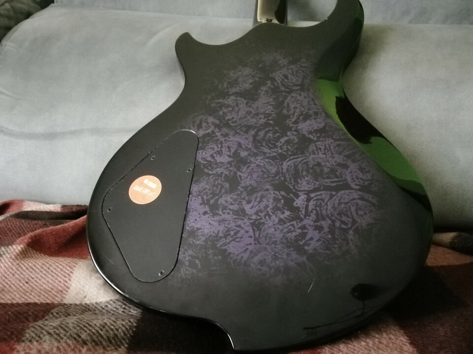 Ibanez Darkstone DN520K Dark Night Violet