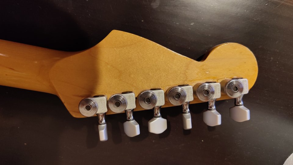 Mástil Fender Stratocaster de segunda mano · Foto 3 de 4 · Sevilla · 270 €