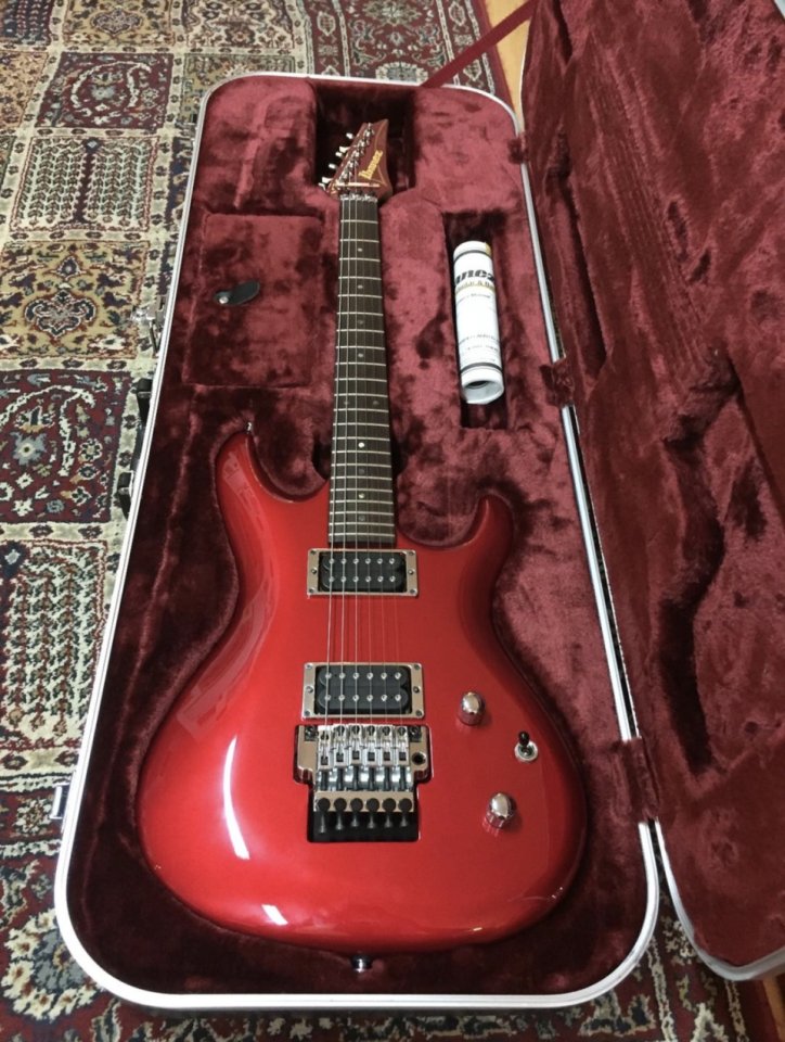 Ibanez JS1200 Joe Satriani Signature - Japón 2012 de segunda mano · Foto 1 de 6 · Barcelona · 1400 €