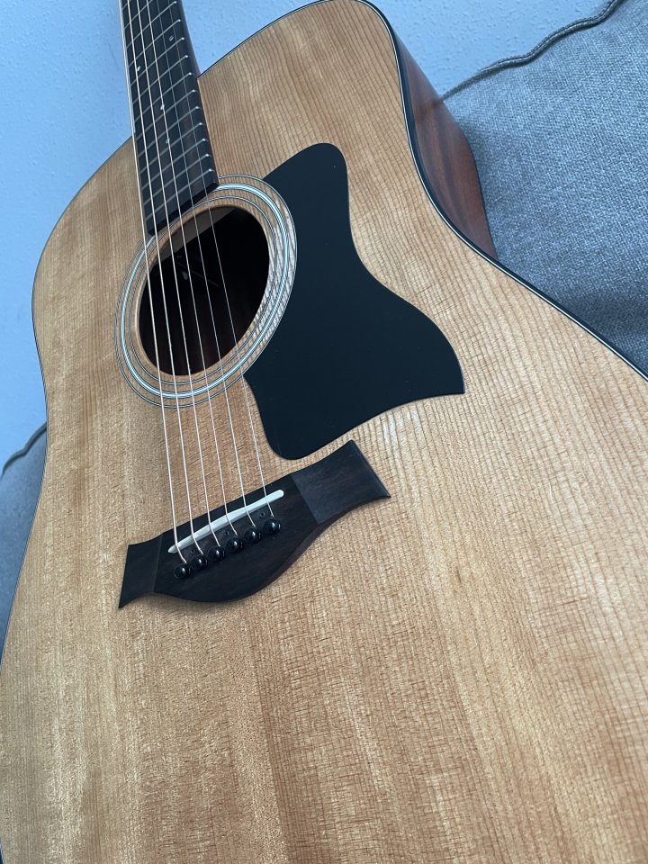 Taylor 110e de segunda mano · Foto 2 de 6 · Bizkaia · 500 €