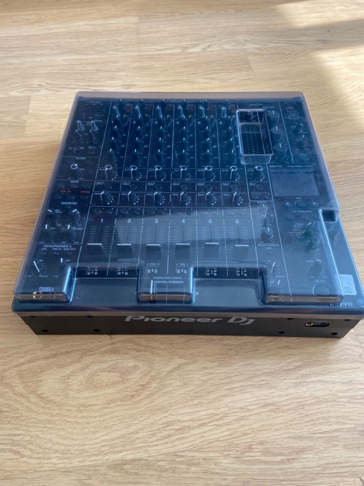 Pioneer DJM V-10 sin uso, seminueva de segunda mano · Foto 5 de 7 · Lleida · 2800 €