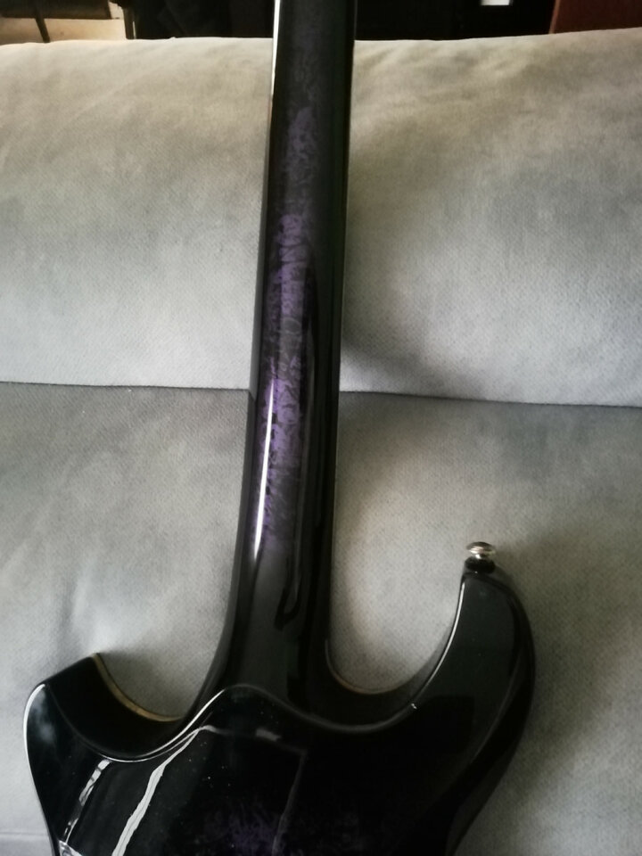 Ibanez Darkstone DN520K Dark Night Violet