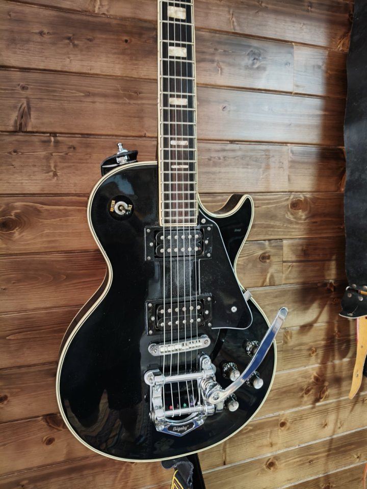 Guitarra Greco Les Paul Custom de 1973