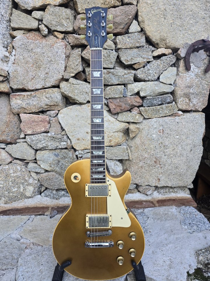 Gibson les paul deluxe gold top de  1975