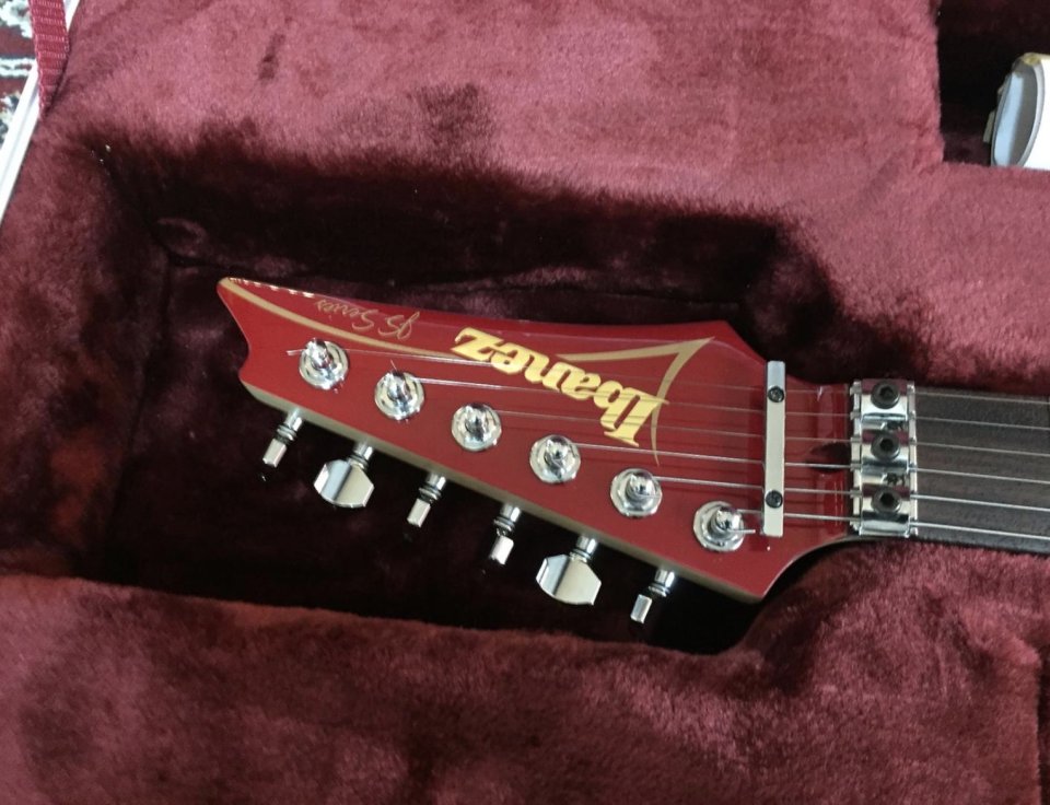 Ibanez JS1200 Joe Satriani Signature - Japón 2012 de segunda mano · Foto 3 de 6 · Barcelona · 1400 €