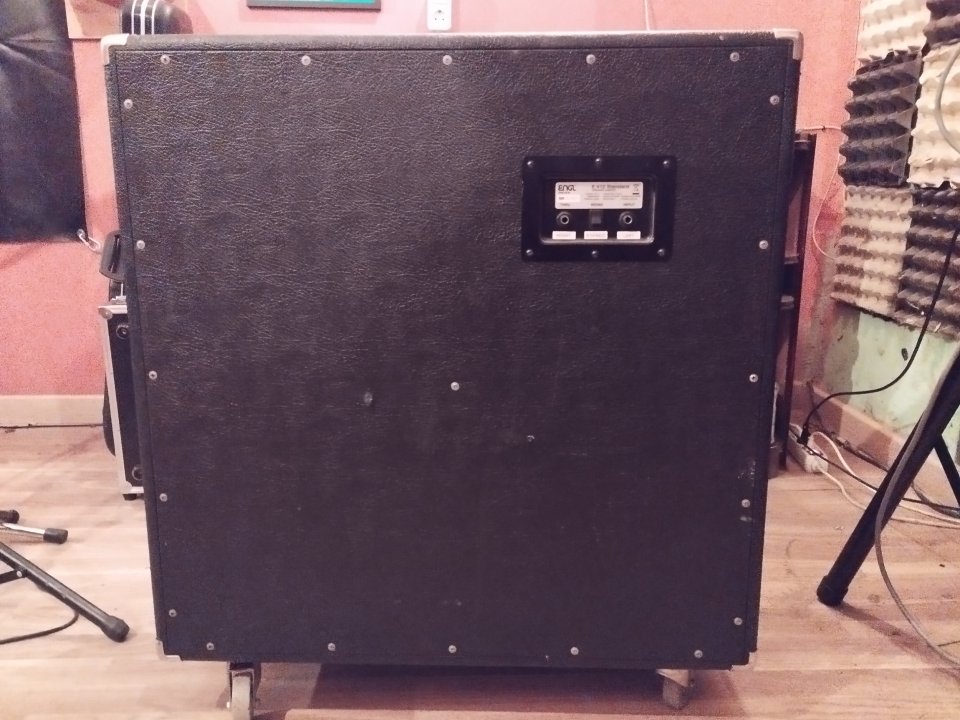 ENGL Powerball I + Pantalla standard con altavoces V-60 de segunda mano · Foto 10 de 10 · Soria · 1000 €