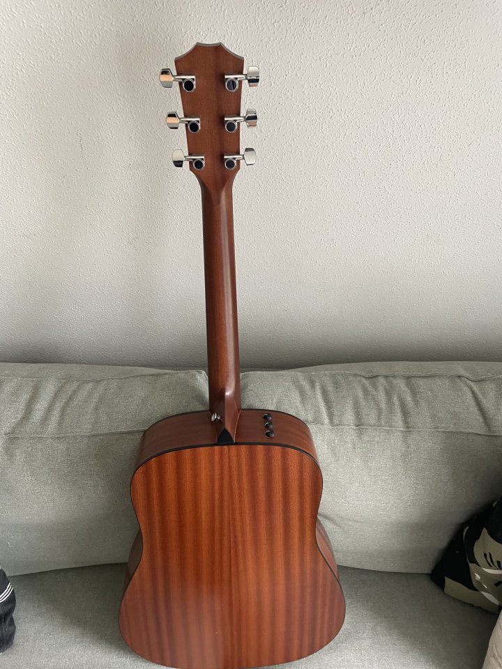 Taylor 110e de segunda mano · Foto 5 de 6 · Bizkaia · 500 €
