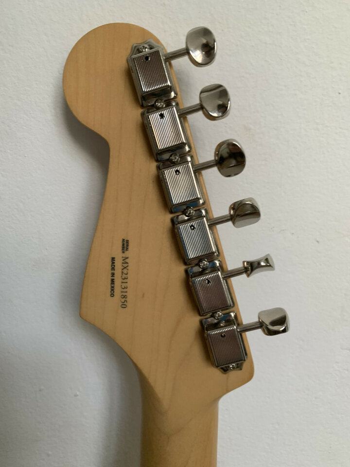 Fender Stratocaster Radiohead de segunda mano · Foto 5 de 8 · Madrid · 1100 €