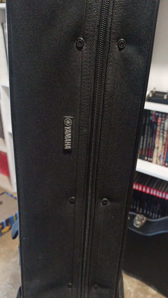 Guitarra electroacustica Yamaha CPX 1200 VS.