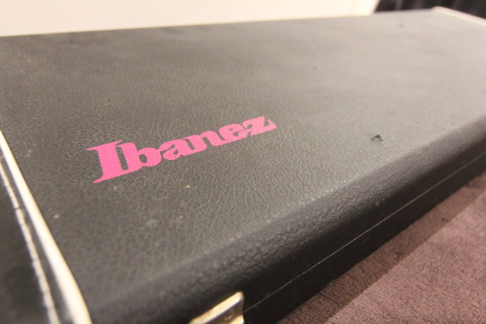 Estuche / Funda Ibanez JEM Original. Interior Rojo