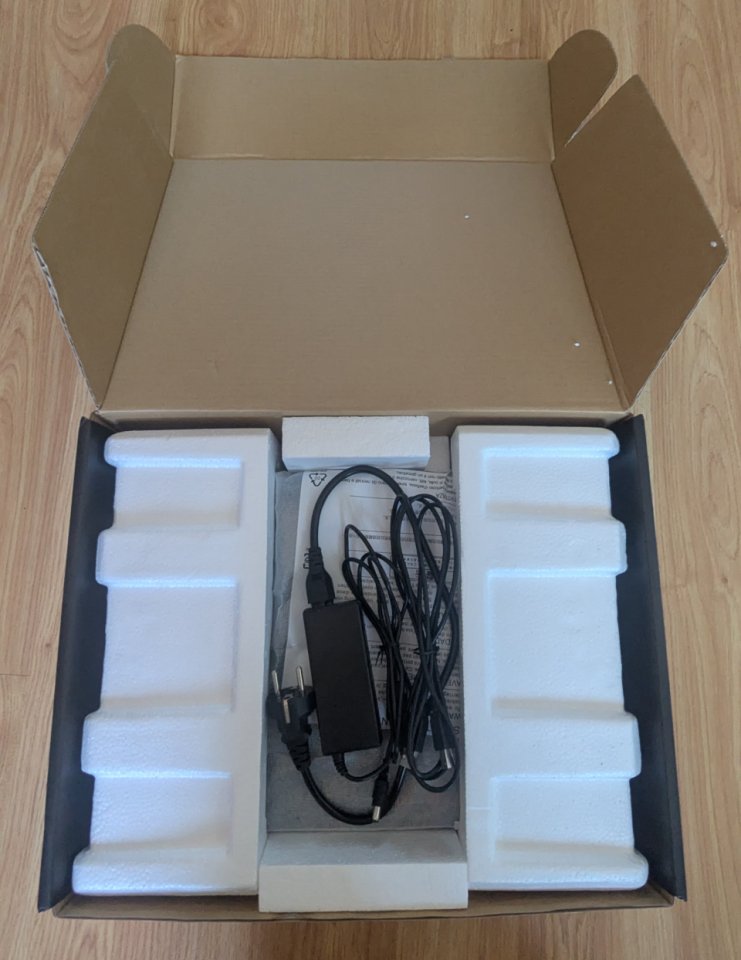 Aka MPC One negra en excelente estado [RESERVADO]