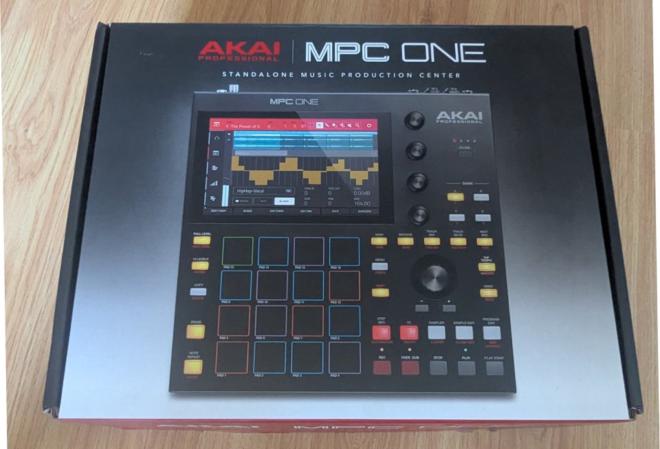 Aka MPC One negra en excelente estado [RESERVADO]