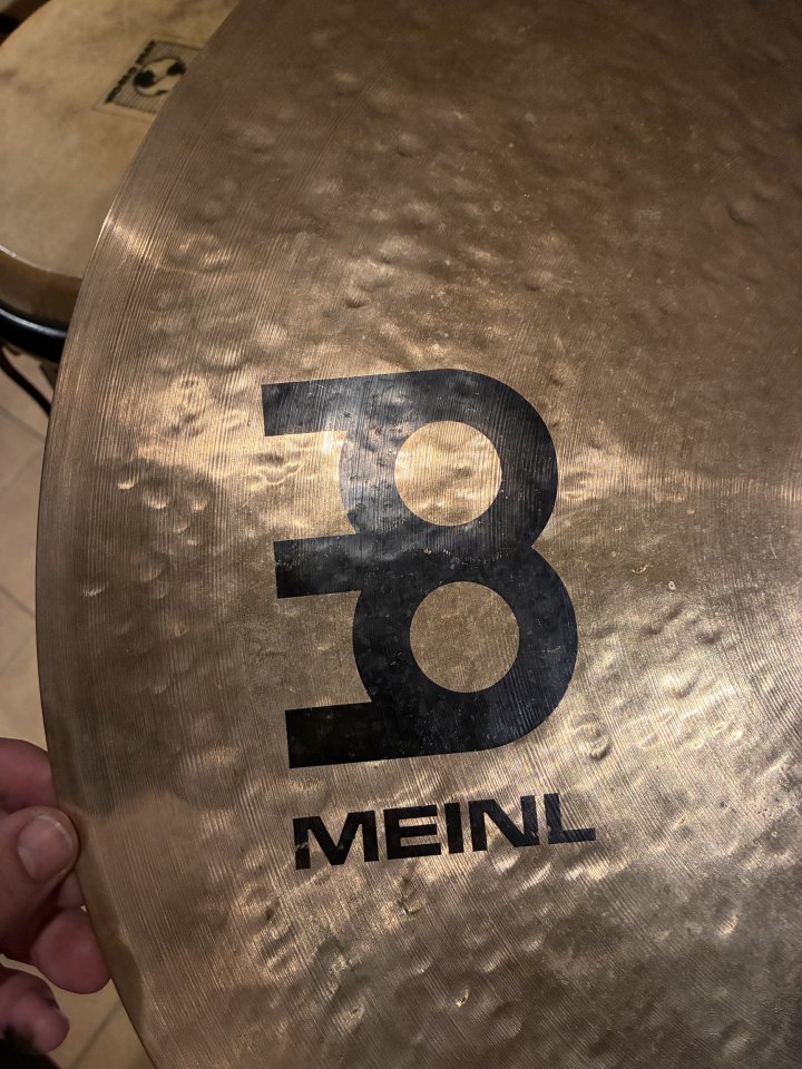 Plato Meinl MB20 Ride de 22” En perfecto estado de segunda mano · Foto 3 de 5 · Barcelona · 430 €