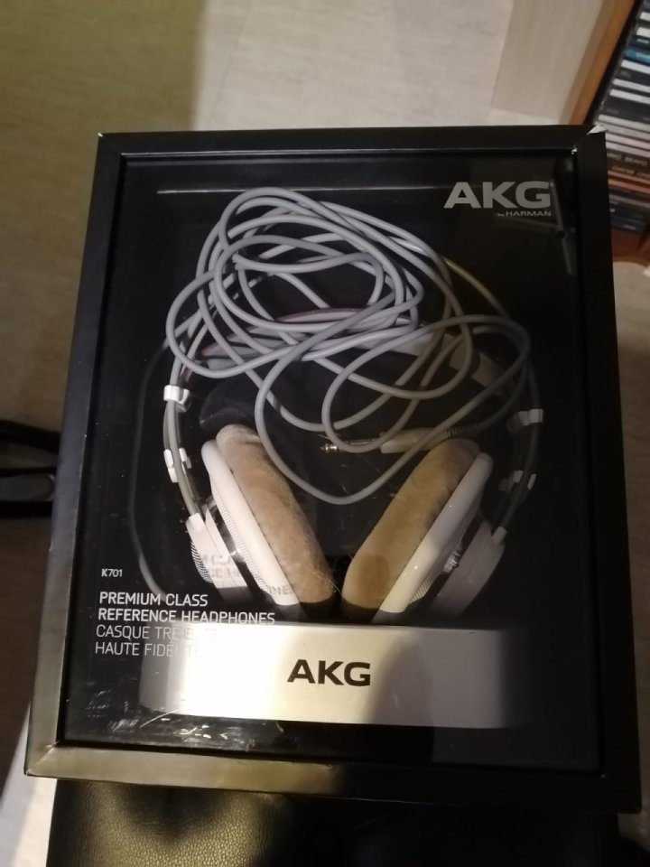 Auriculares estudio AKG 701. Rebaja temporal