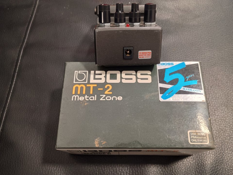 Pedal Boss MT 2 Metal Zone v1 de segunda mano · Foto 5 de 6 · Málaga · 90 €