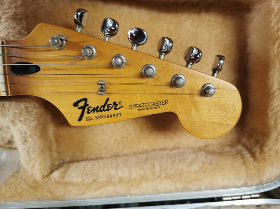 Fender strato mex 94 torino redResevada