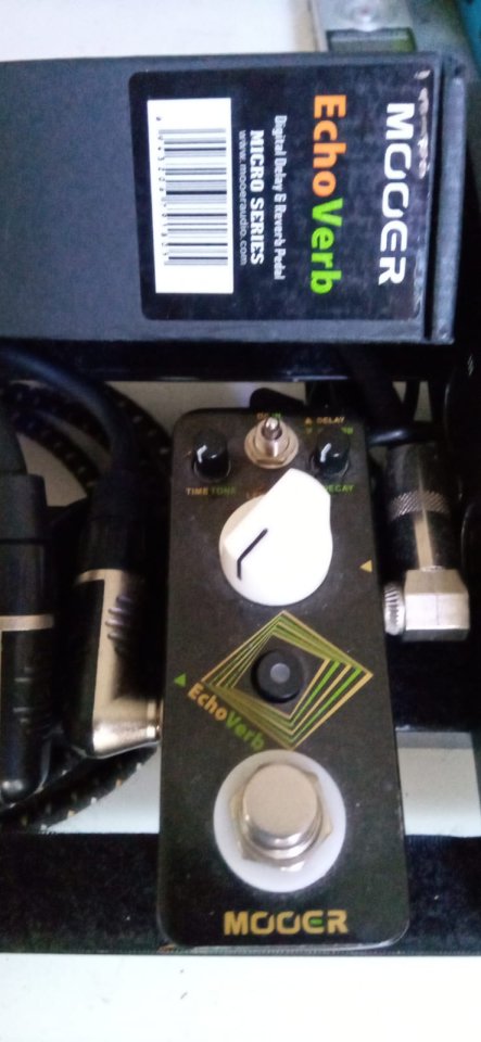 CAMBIO Mooer Echo Verb (Delay, Reverb y Tap Tempo) por otro DELAY pequeño. de segunda mano · A Coruña