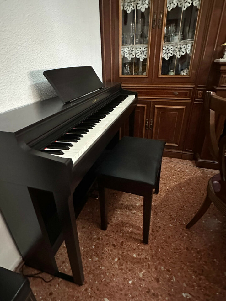 Piano KAWAI CN29