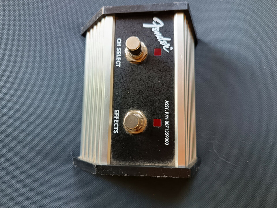 Fender Super Champ XD con Celestion Creamback de segunda mano · Foto 4 de 4 · Castellón · 270 €