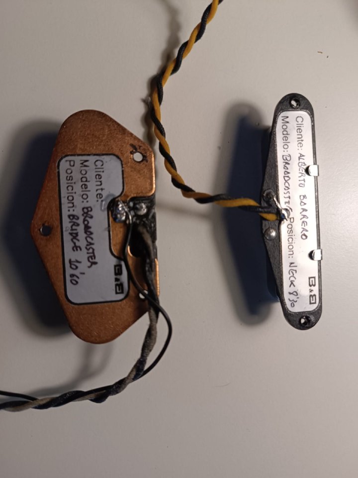 Set de Pastillas B&B pickups Broadcaster para Telecaster de segunda mano · Foto 1 de 3 · Madrid · 175 €