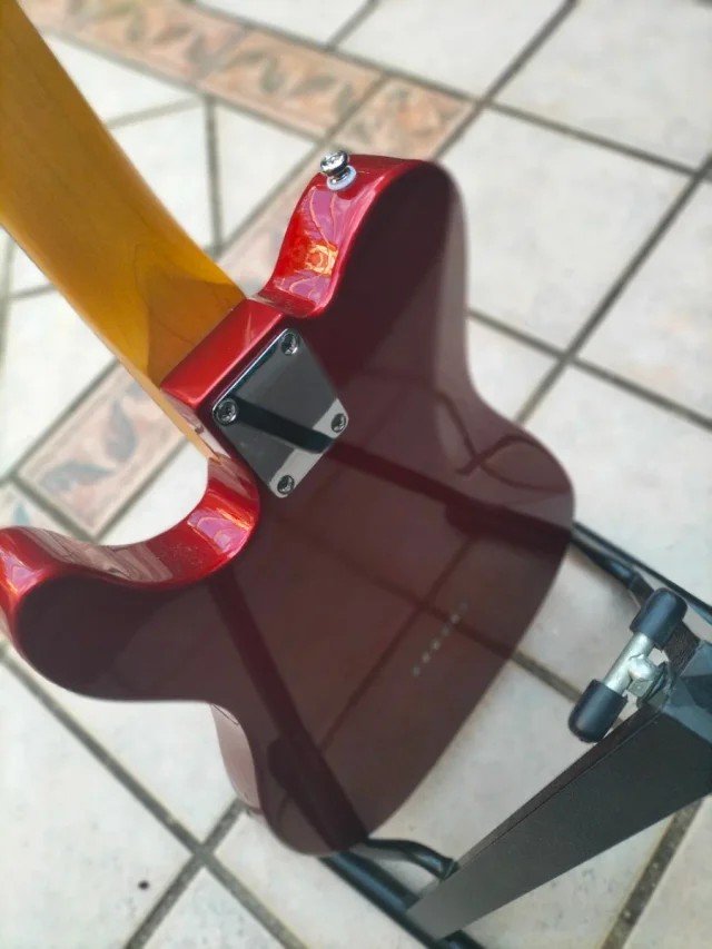 Vendo/Cambio G&L Tribute ASAT Bluesboy Candy Apple Red