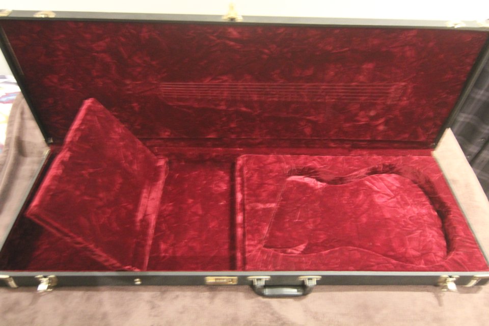 Estuche / Funda Ibanez JEM Original. Interior Rojo