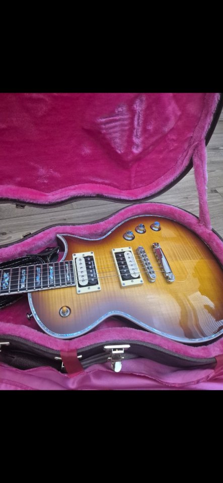 Ltd Esp de luxe con Seymour Duncan de segunda mano · Foto 1 de 6 · Madrid · 750 €