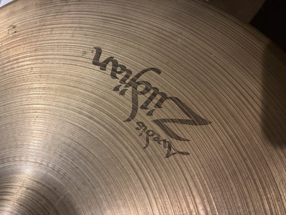 Zildjian Medium Ride 24” Plato Batería de segunda mano · Foto 3 de 6 · Barcelona · 348 €