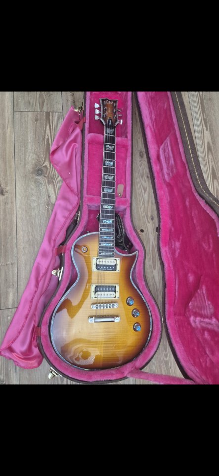 Ltd Esp de luxe con Seymour Duncan de segunda mano · Foto 2 de 6 · Madrid · 750 €