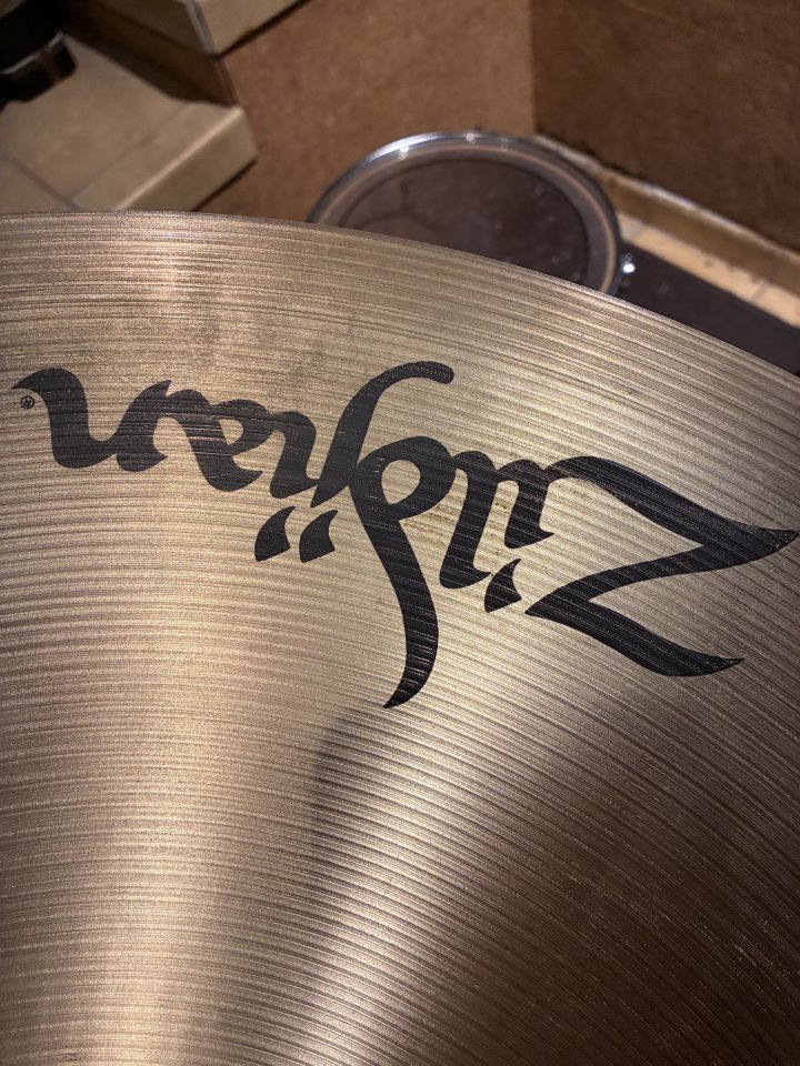 Zildjian Medium Ride 24” Plato Batería de segunda mano · Foto 4 de 6 · Barcelona · 348 €