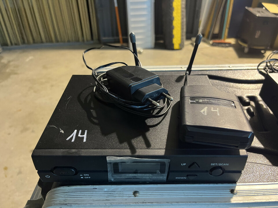 Inalambrico de petaca Audio Technica ATW R2100