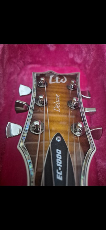 Ltd Esp de luxe con Seymour Duncan de segunda mano · Foto 3 de 6 · Madrid · 750 €