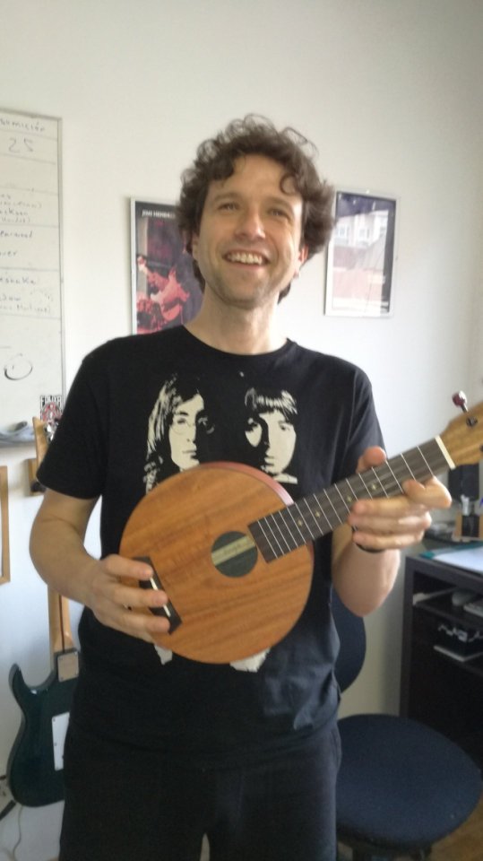 Clases guitarra Madrid (Delicias) de segunda mano · Madrid · 17 €