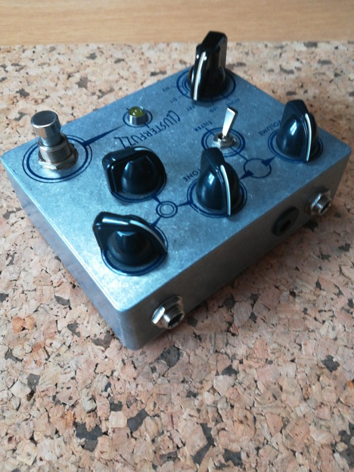 Clusterfuzz Clon Sonicstage/mooret de segunda mano · Foto 4 de 7 · Girona · 125 €