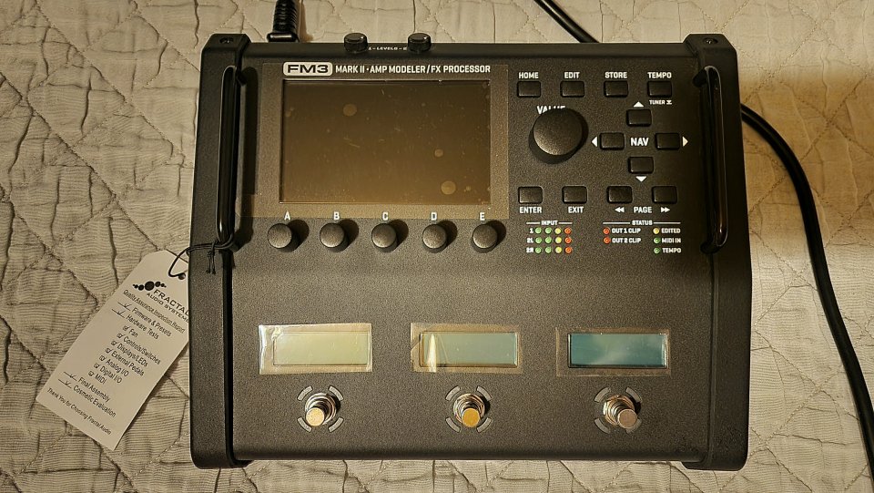 Fractal Audio FM3 Mark II Turbo+Cab packs & IRs extra de segunda mano · Foto 4 de 5 · Madrid · 1199 €