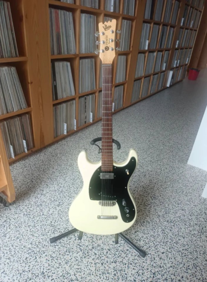 Mosrite Johnny Ramone de segunda mano · Asturias · 2600 €
