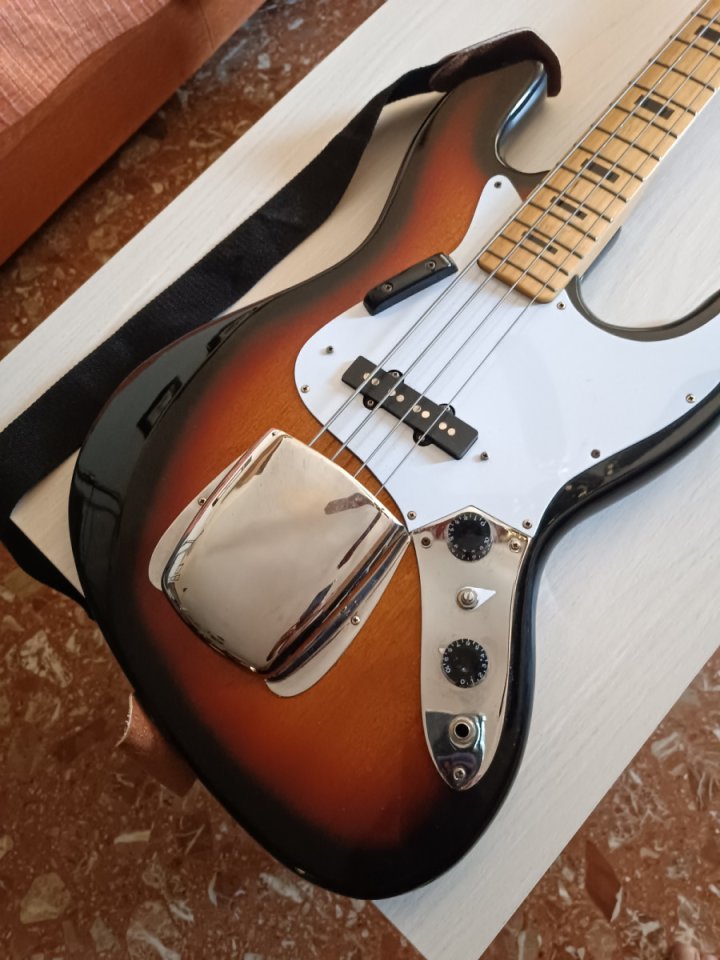 CORT JB2L - Jazz Bass escala corta