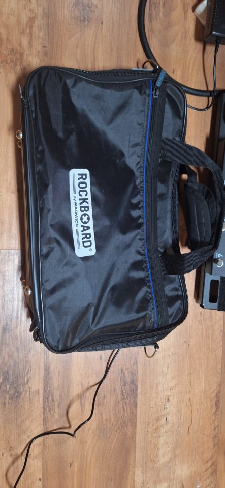 Pedalera para guitarra de segunda mano · Foto 3 de 3 · Guadalajara · 600 €