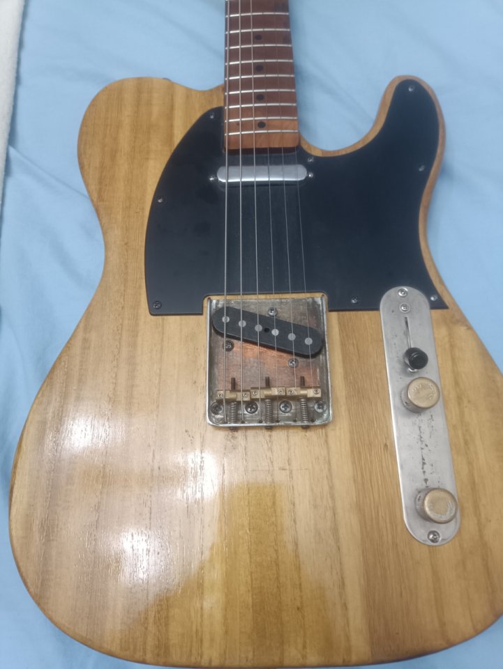 Telecaster relic tipo 52, 2'7kg de segunda mano · Foto 10 de 10 · Madrid · 700 €
