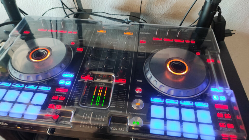 Pioneer ddj-sr2 de segunda mano · Foto 7 de 7 · Pontevedra · 550 €