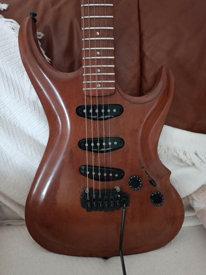 Strat Francesc Jorda(luthier)