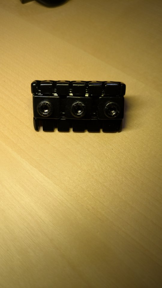 4 Cejuelas de guitarra sin cabeza de segunda mano · Foto 2 de 6 · Barcelona · 40 €