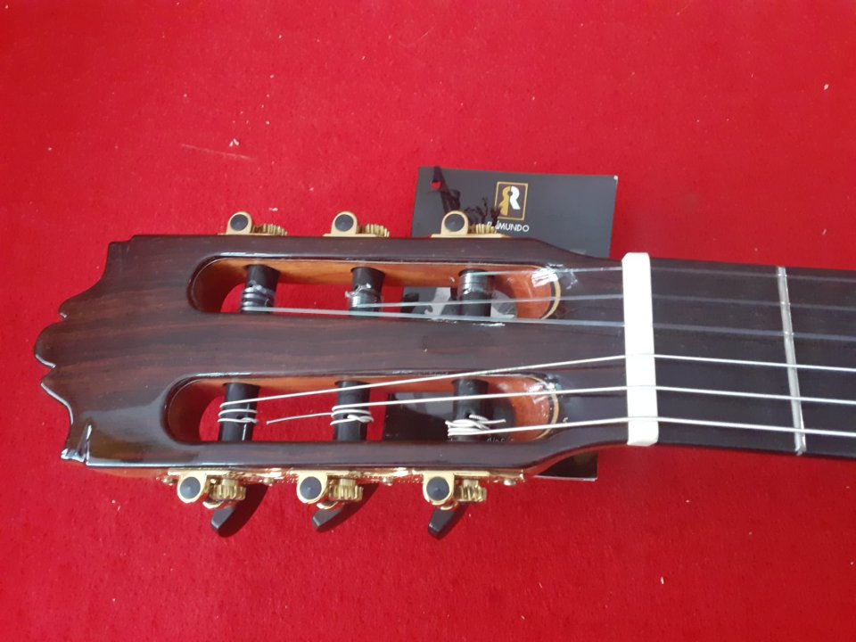Raimundo 155 Classical Guitar de segunda mano · Foto 5 de 8 · Girona · 1600 €