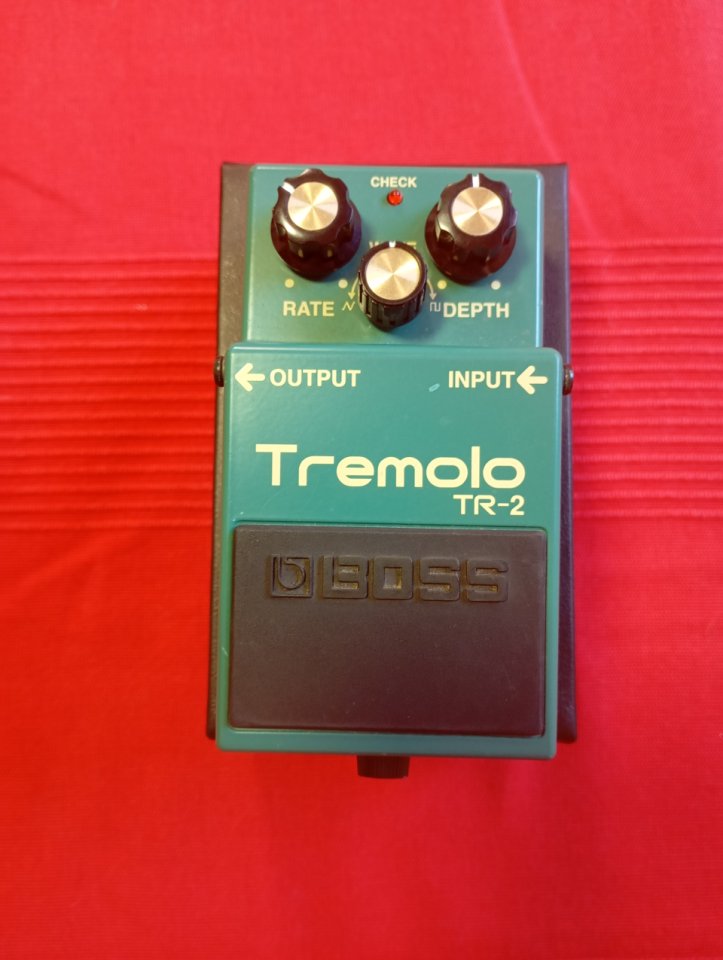 Trémolo Boss Tr2
