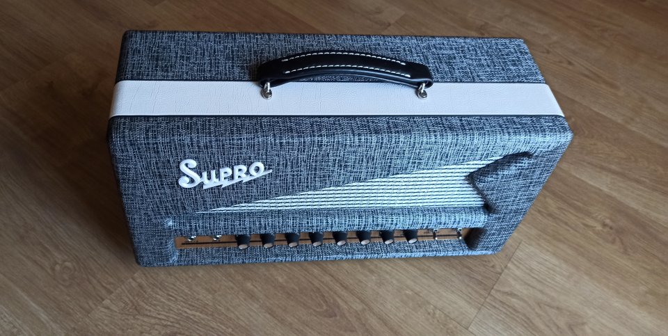 Supro Black Magic Reverb