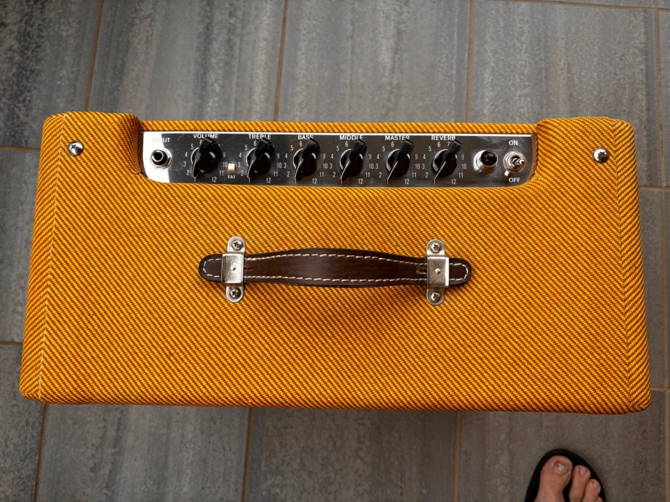 Fender Blues Junior Tweed ltd de segunda mano · Foto 2 de 7 · Girona · 500 €